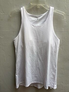 NWT Elsie & Zoey white tank size S/M